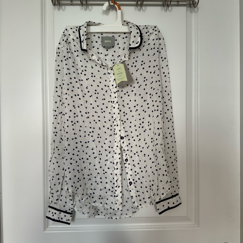 New with tags Anthropologie Maeve polka dot button down